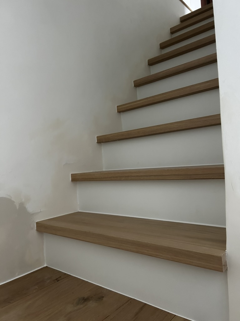 Rénovation complète d'un escalier — étape 7 : Détail des marches et contremarches