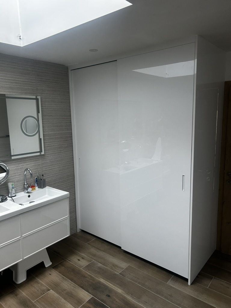 Meuble de rangement salle de bain / buanderie — projet réalisé par l'Atelier Braffort