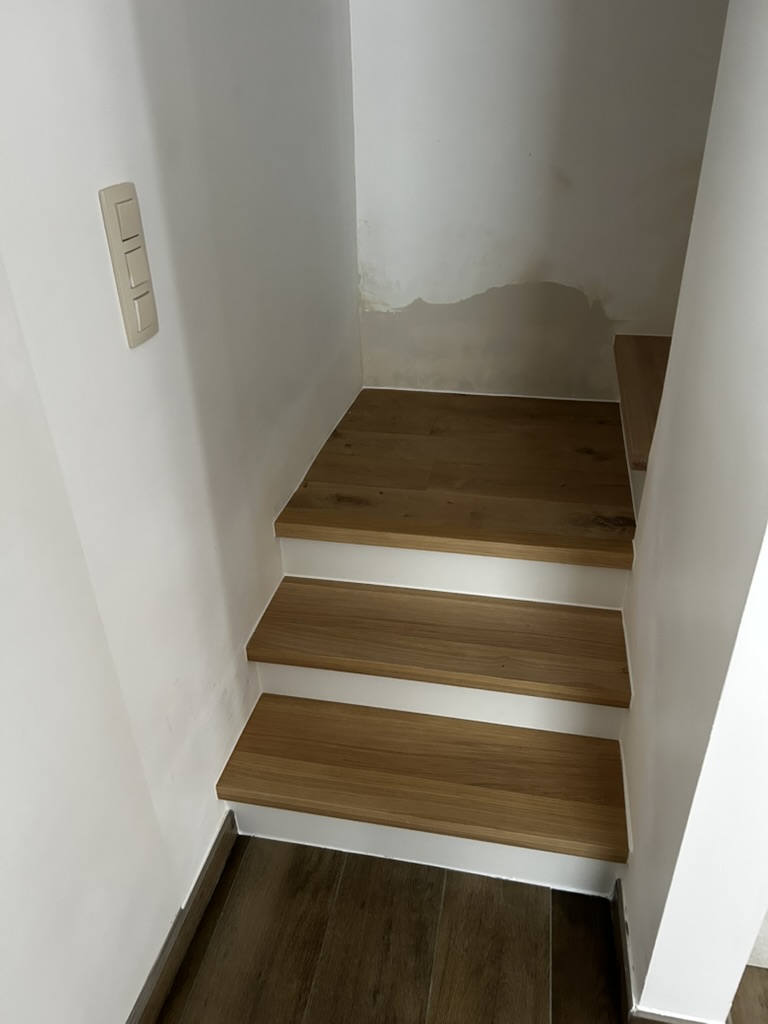 Rénovation complète d'un escalier — étape 6 : Quart tournant terminé