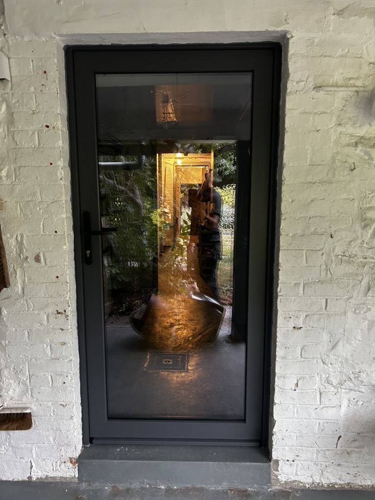 Porte vitrée sur mesure — projet réalisé par l'Atelier Braffort